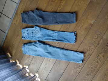3x Nette Jeans, 1x zwarte Cars, 1x blauwe Zara en 1x Garcia beschikbaar voor biedingen