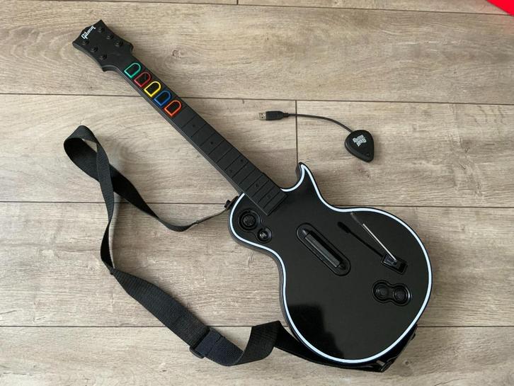 Playstation 3 of 4 - Guitar hero Gitaar + Dongel PS3 PS4, Spelcomputers en Games, Games | Sony PlayStation 4, Zo goed als nieuw