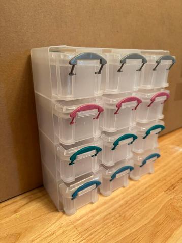 12 vaks Kunststof Hobbybox sorteerbox met kistjes beschikbaar voor biedingen
