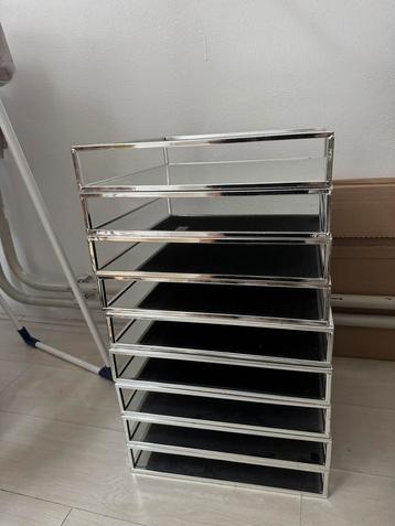 Zilveren schalen (9 stuks) beschikbaar voor biedingen
