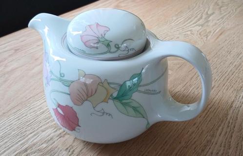 Vintage theepot Calypso, Huis en Inrichting, Keuken | Servies, Zo goed als nieuw, Overige typen, Overige stijlen, Porselein, Ophalen of Verzenden