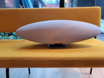 Bowers & Wilkins Zeppelin (2021) Pearl Grey beschikbaar voor biedingen