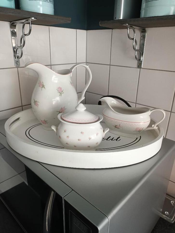 Melkkan en suikerpot, Huis en Inrichting, Keuken | Servies, Nieuw, Overige typen, Overige stijlen, Porselein, Ophalen