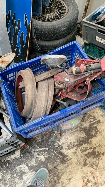 Vespa pk50 onderdelen beschikbaar voor biedingen
