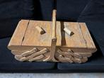 Antiek Houten Naaidoosje, Huis en Inrichting, Woonaccessoires | Kisten, Ophalen, Gebruikt, Overige houtsoorten, Minder dan 50 cm