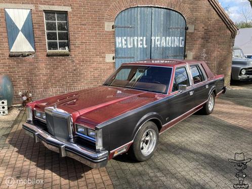 Lincoln Town Car sedan zeer nette staat, Auto's, Lincoln, Bedrijf, Te koop, Lederen bekleding, Metallic lak, Benzine, Sedan, Automaat