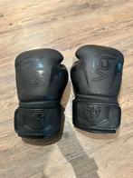 Venum bokshandschoenen 14 oz all black, Ophalen of Verzenden, Zo goed als nieuw, Bokshandschoenen