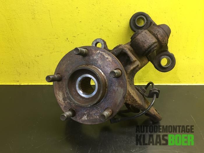 Wielnaaf voor van een Nissan Primera, Auto-onderdelen, Remmen en Aandrijving, Nissan, Gebruikt, 6 maanden garantie, 12 maanden garantie