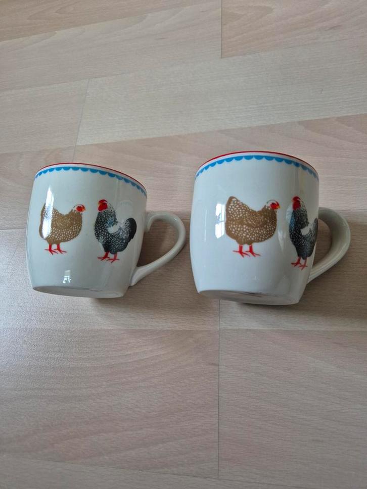 Kippenmokken - Set van 2 Nieuw, Huis en Inrichting, Keuken | Servies, Nieuw, Kop(pen) en/of Schotel(s), Overige stijlen, Aardewerk