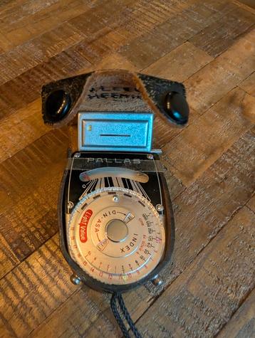 Vintage Pallas belichtingsmeter beschikbaar voor biedingen