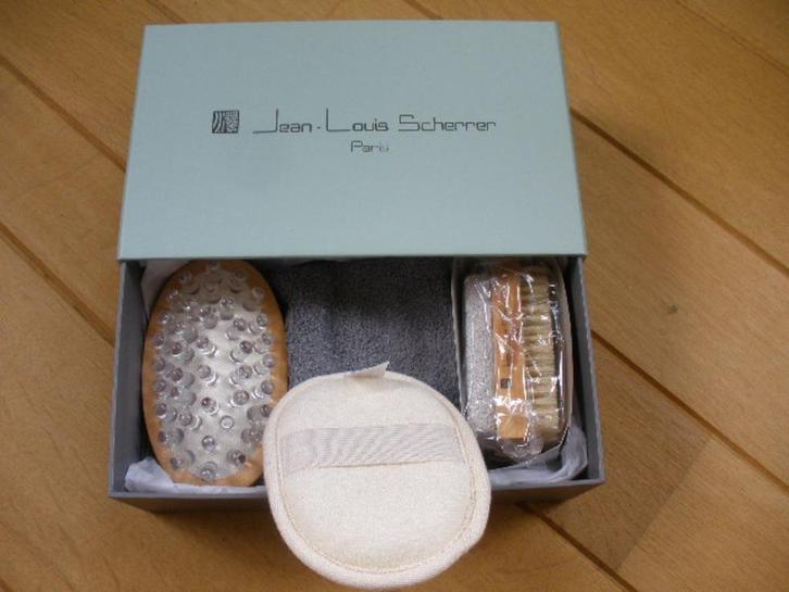 Jean - Louis Scherrer welness set - nieuw -, Sieraden, Tassen en Uiterlijk, Uiterlijk | Lichaamsverzorging, Nieuw, Overige typen