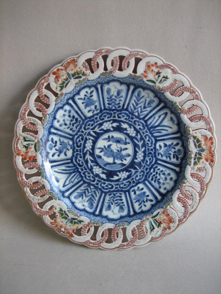 Groot Chinees Japans porselein opengewerkt bord, Ophalen of Verzenden