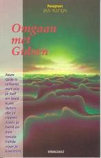 omgaan met gidsen - Jan Kleyn, Boeken, Esoterie en Spiritualiteit, Ophalen of Verzenden, Zo goed als nieuw, Spiritualiteit algemeen