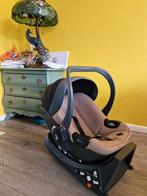 Reiswieg en base i-size isofix, baby stoel met opzet basis, Ophalen of Verzenden, Zo goed als nieuw, Isofix, Slaapstand
