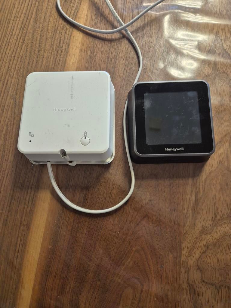 Honeywell Lyric T6 Slimme Thermostaat, Doe-het-zelf en Verbouw, Thermostaten, Ophalen of Verzenden, Slimme thermostaat, Gebruikt