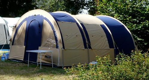 Tent - 4-5 persoons, Caravans en Kamperen, Tenten, tot en met 5, Gebruikt, Ophalen