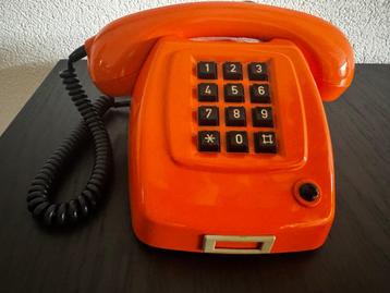 Vintage PTT T65 TDK de luxe Orange telefoon beschikbaar voor biedingen
