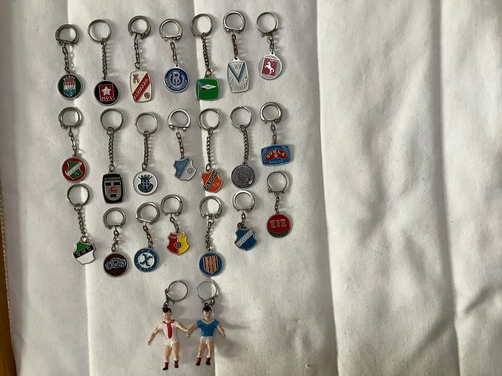 Voetbal sleutelhangers van (bekende) voetbalclubs, o.a. Ajax, Ophalen of Verzenden, Gebruikt, Sport