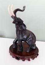 Keramiek van een Afrikaanse olifant Art Deco, Antiek en Kunst, Antiek | Keramiek en Aardewerk, Ophalen of Verzenden
