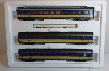 ICK Set met Binnenverlichting van de NS *Nieuwstaat* (08) beschikbaar voor biedingen