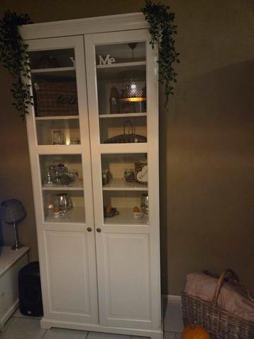 Vertrine/buffet kast  beschikbaar voor biedingen