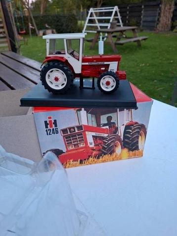 International IHC 1246, 4 wielaandrijving,Replicagri, boer beschikbaar voor biedingen