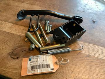 Peugeot Zijstandaard Set - Nieuw.   (Box 1) beschikbaar voor biedingen
