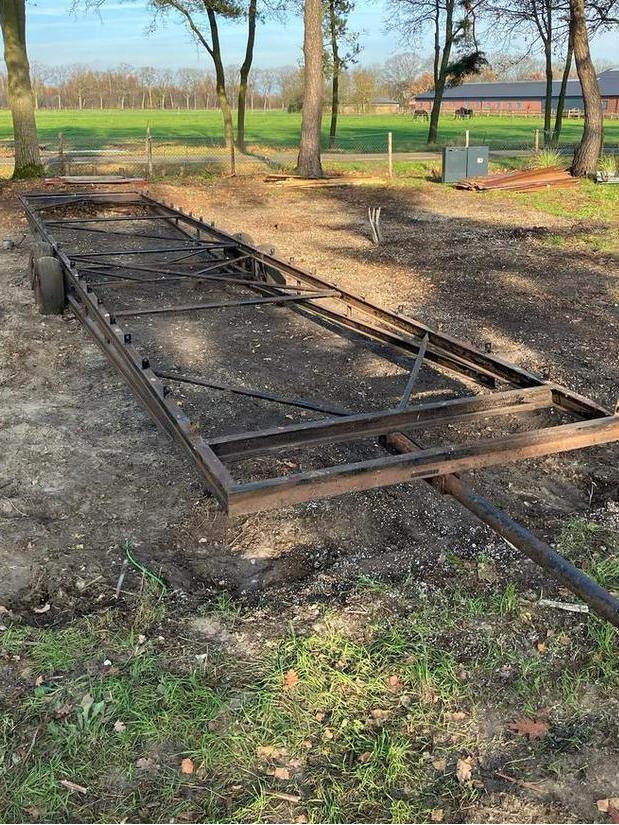 Onderstel voor Caravan of Chalet – 11 meter – Dubbele as, Caravans en Kamperen, Caravan accessoires, Gebruikt, Ophalen