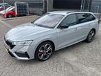 Skoda Octavia Combi 1.4 TSI RS iV PHEV Business 12 mnd Garan, Auto's, Stof, Gebruikt, 4 cilinders, Origineel Nederlands