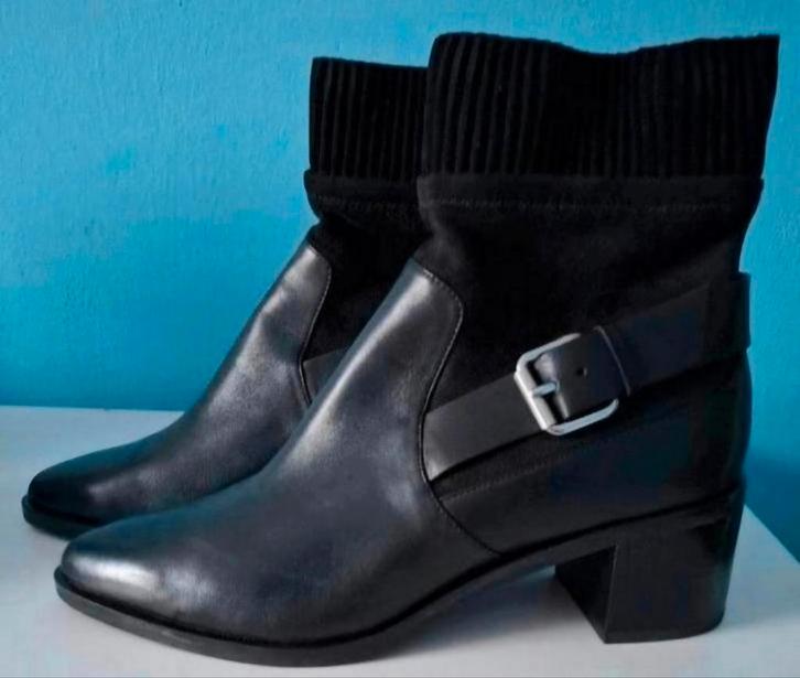 Nieuwe zwart lederen enkellaarsjes merk What for maat 41, Kleding | Dames, Schoenen, Nieuw, Lage of Enkellaarzen, Zwart, Ophalen of Verzenden