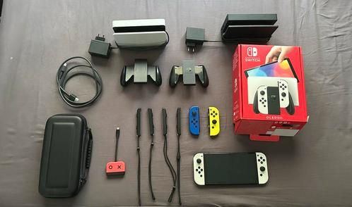 Nintendo Switch OLED met accessoires en SD kaart, Spelcomputers en Games, Spelcomputers | Nintendo Switch, Zo goed als nieuw, Switch OLED