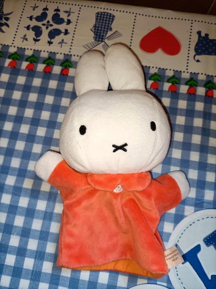 Nijntje handpop Dick Bruna 25 cm groot, Kinderen en Baby's, Speelgoed | Knuffels en Pluche, Konijn, Ophalen of Verzenden