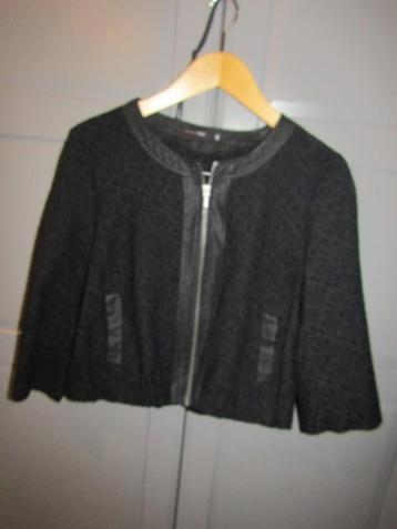 G633 Dreamstar mt 42 jasje kort cropped zwart gobelin rits beschikbaar voor biedingen