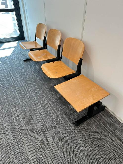 Wachtkamerbank 3-zits met tafeltje – Hout & Metaal – 220 cm, Huis en Inrichting, Stoelen, Zo goed als nieuw, Vijf, Zes of meer stoelen