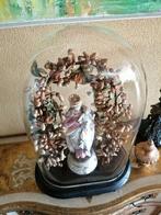 Antieke ovale stolp met wasbloemenkrans en heiligbeeld, Antiek en Kunst, Ophalen