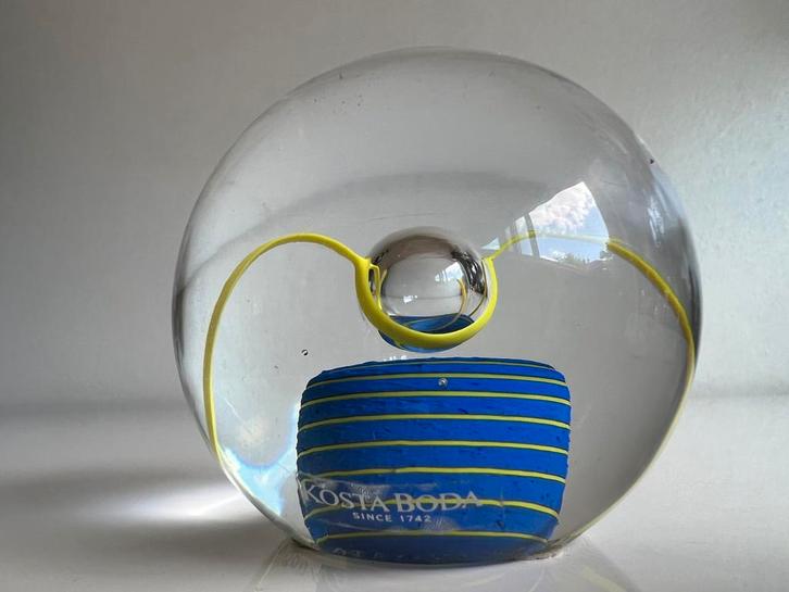 Collectors Item Kosta Boda Paperweight Glasobject B Vallien, Antiek en Kunst, Kunst | Designobjecten, Ophalen of Verzenden