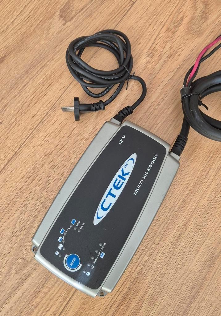 Ctek, Caravans en Kamperen, Camper-accessoires, Zo goed als nieuw, Ophalen of Verzenden