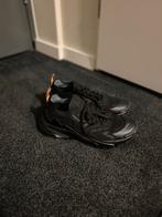 Louis Vuitton Tatic Sneakers - Maat 43, Ophalen of Verzenden