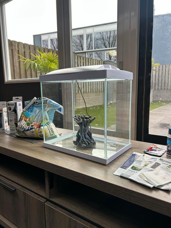 Mooie compacte complete aquarium, Dieren en Toebehoren, Vissen | Aquaria en Toebehoren, Zo goed als nieuw, Leeg aquarium, Ophalen