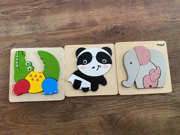 Houten puzzels beschikbaar voor biedingen