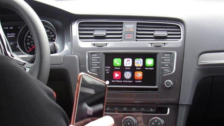 CarPlay in uw Volkswagen, Seat of Škoda, Auto diversen, Autoradio's, Gebruikt, Ophalen of Verzenden