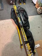 Atomic Ski Set met Stokken en Schoenen, Sport en Fitness, Skiën en Langlaufen, 160 tot 180 cm, Gebruikt, Ophalen of Verzenden