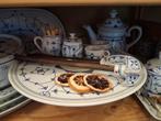 Taartschaal op voet blau saks Indisch blue, Antiek en Kunst, Antiek | Servies compleet, Ophalen
