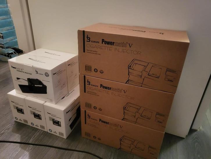 Goedkope Powermatic hulzenvullers - Als nieuw! (PM2+ en PM5), Verzamelen, Rookartikelen, Aanstekers en Luciferdoosjes, Zo goed als nieuw
