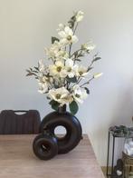 Zwarte vazen met kunstbloemen, Ophalen, Overige materialen, Zwart, Zo goed als nieuw