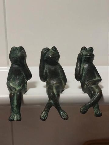 Bronzen kikkers voor op de kast "horen, zien en zwijgen" beschikbaar voor biedingen