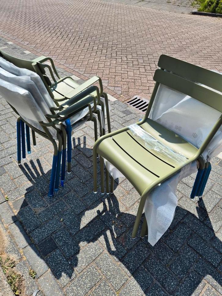 fermob Luxembourg arm-/stoelen in de kleur van parijs, Tuin en Terras, Tuinstoelen, Zo goed als nieuw, Ophalen