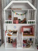 Houten poppenhuis - Barbiehuis - Gepimpt, Ophalen, Zo goed als nieuw, Poppenhuis