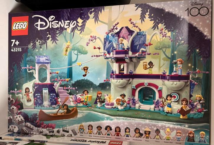 LEGO Disney The Enchanted Treehouse (43215), Kinderen en Baby's, Speelgoed | Duplo en Lego, Nieuw, Lego, Complete set, Ophalen of Verzenden