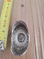 Chinees zilverwerkje met stempel., Ophalen of Verzenden